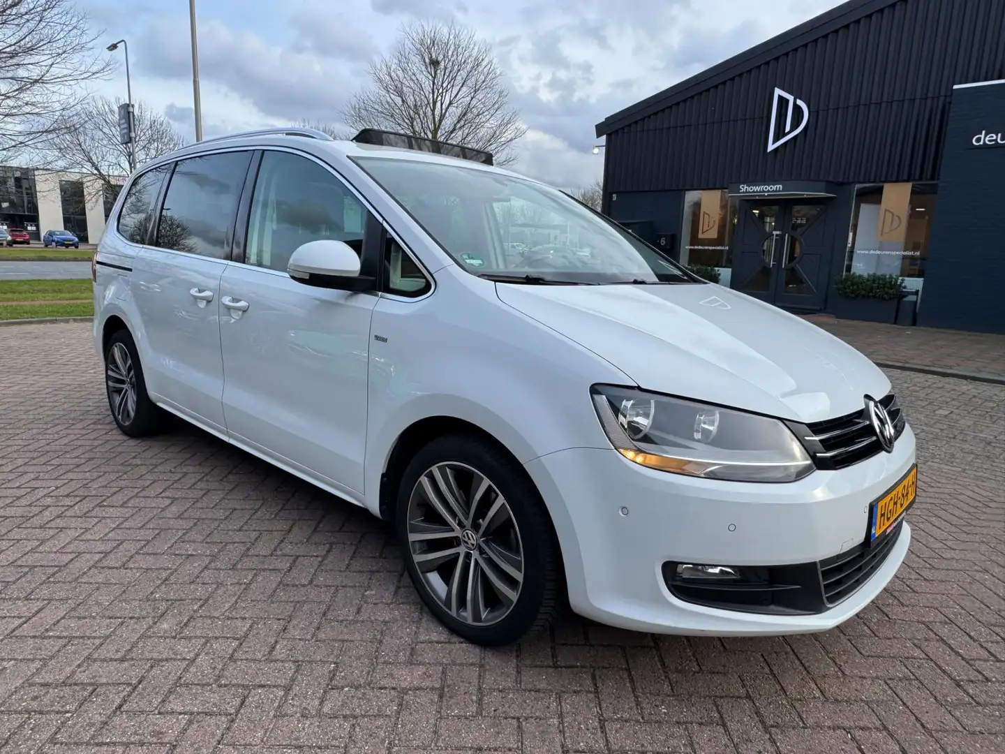 Volkswagen Sharan 1.4 TSI Highline 7p. Trekhaak \ Pano Blanc - 2
