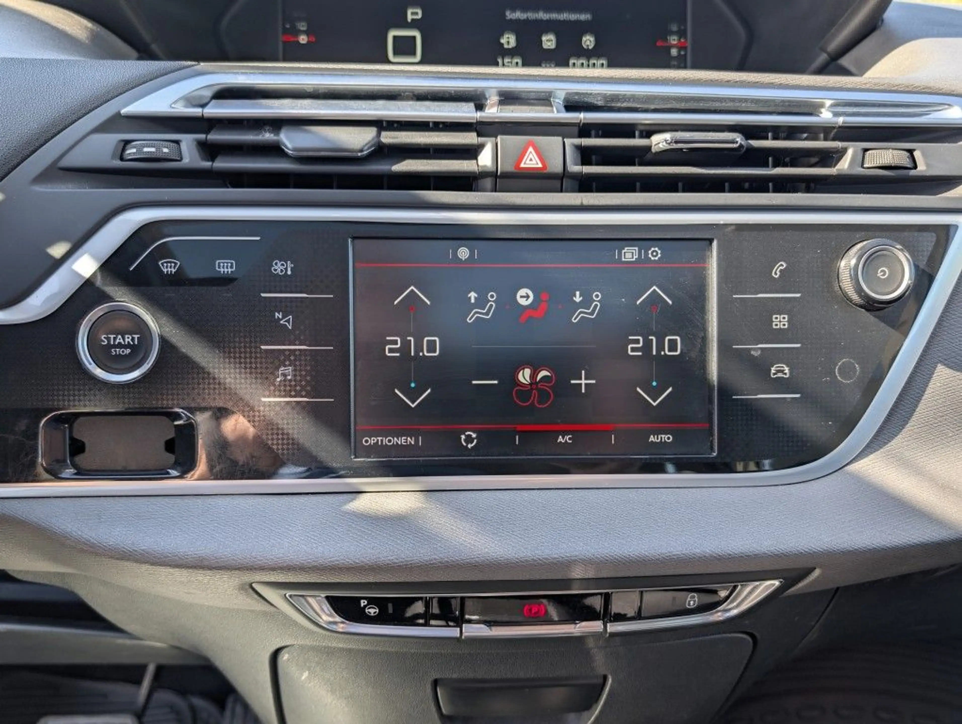 Citroen Grand C4 Picasso BlueHDi 120 EAT6 SHINE — photo 13