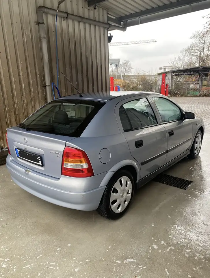 Opel Astra 1.6, foto 2