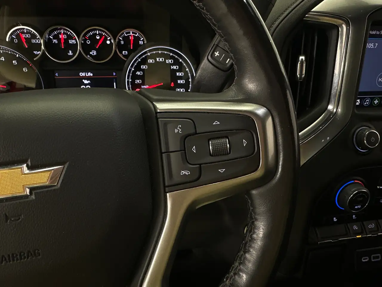 Chevrolet Silverado 1500 снимка Chevrolet Silverado 1500