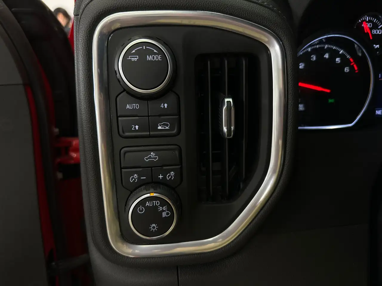 Chevrolet Silverado 1500 снимка Chevrolet Silverado 1500