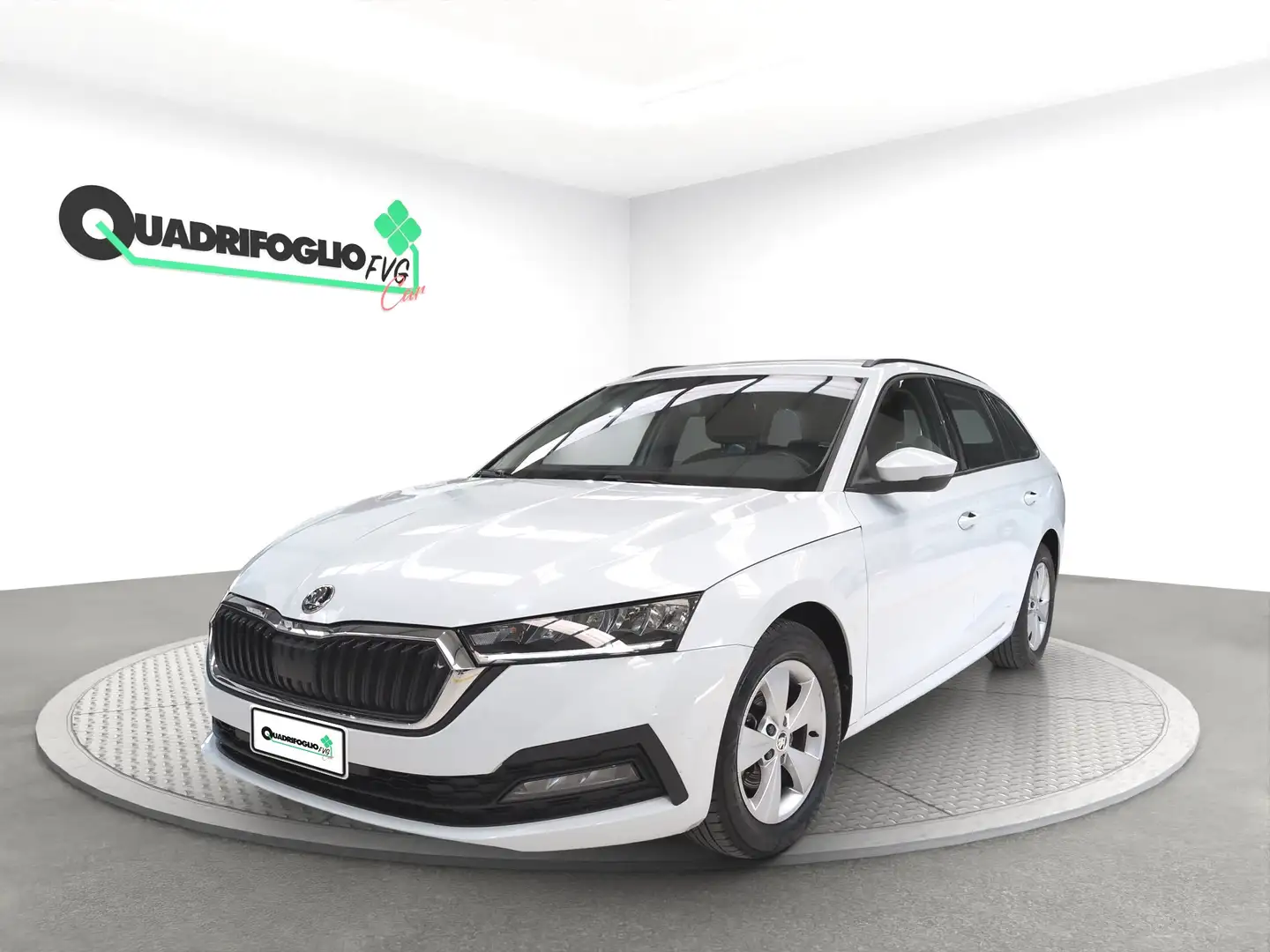 Skoda Octavia Octavia Wagon 1.0 e-tec Executive dsg Bianco - 1