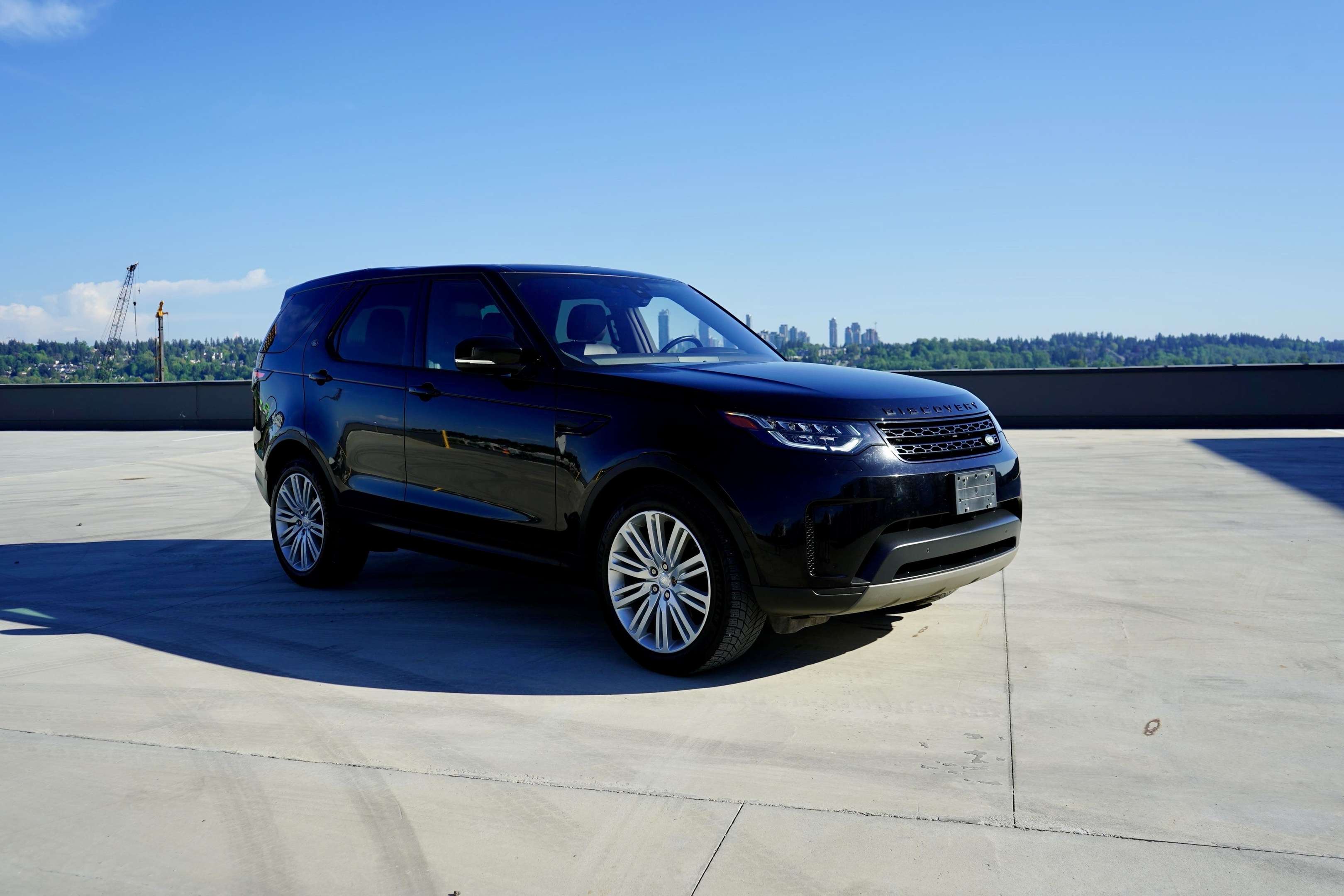2019 Land Rover Discovery SE Td6 4WD alt 2