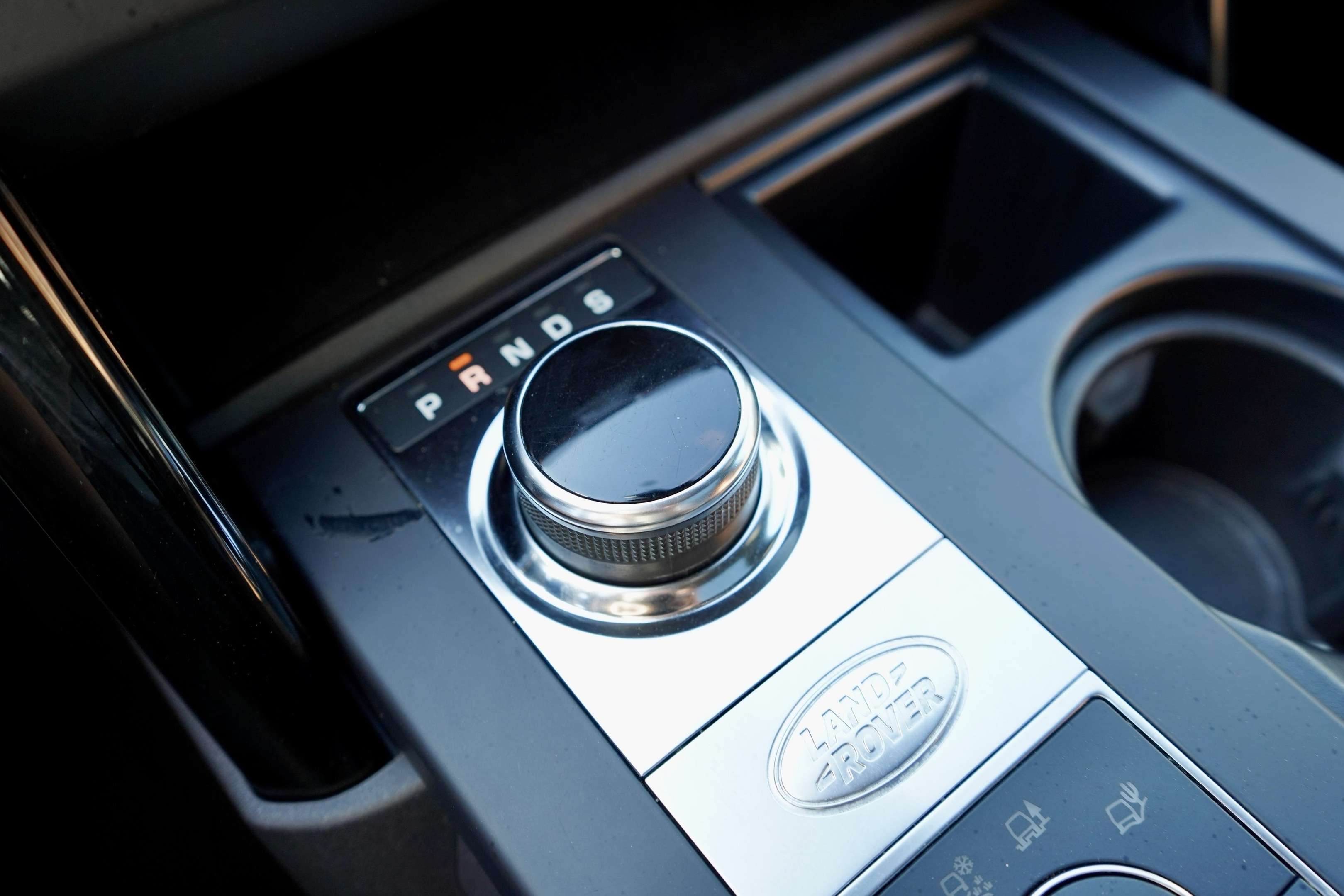 2019 Land Rover Discovery SE Td6 4WD thumb 14