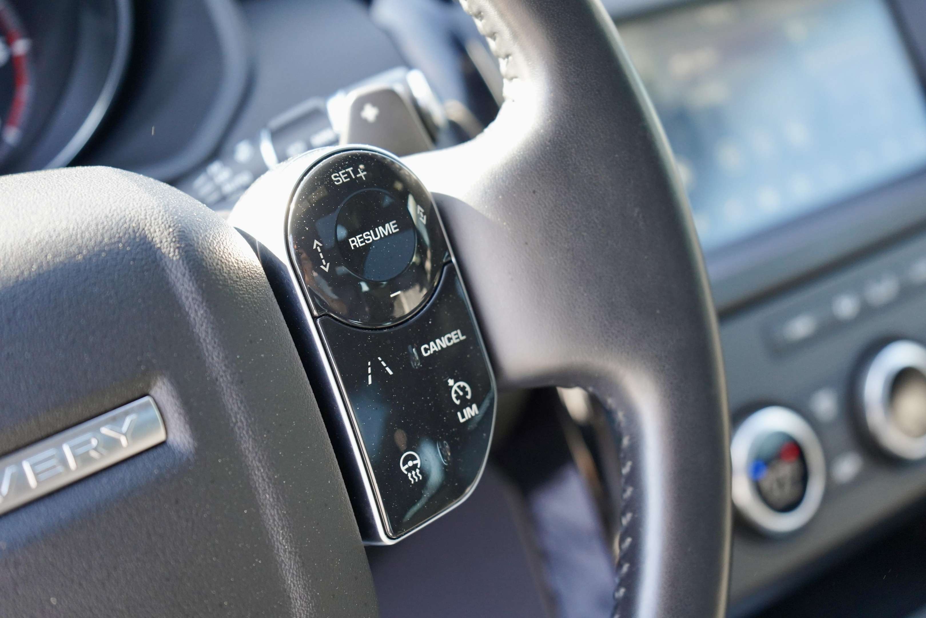 2019 Land Rover Discovery SE Td6 4WD thumb 8