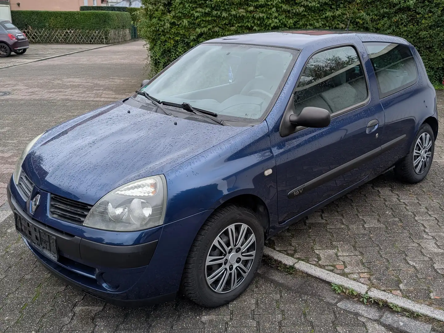 Renault Clio Clio  3-Türer 1.2 16V Confort Authentique Blau - 1