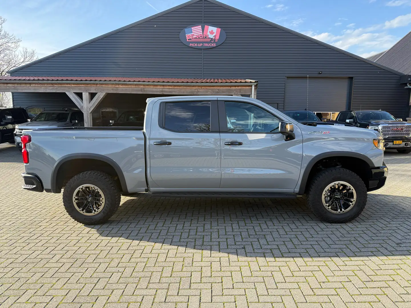 Chevrolet Silverado ZR2 3.0L L6 Duramax Diesel Pick-up Bedrijfswagen Gris - 2