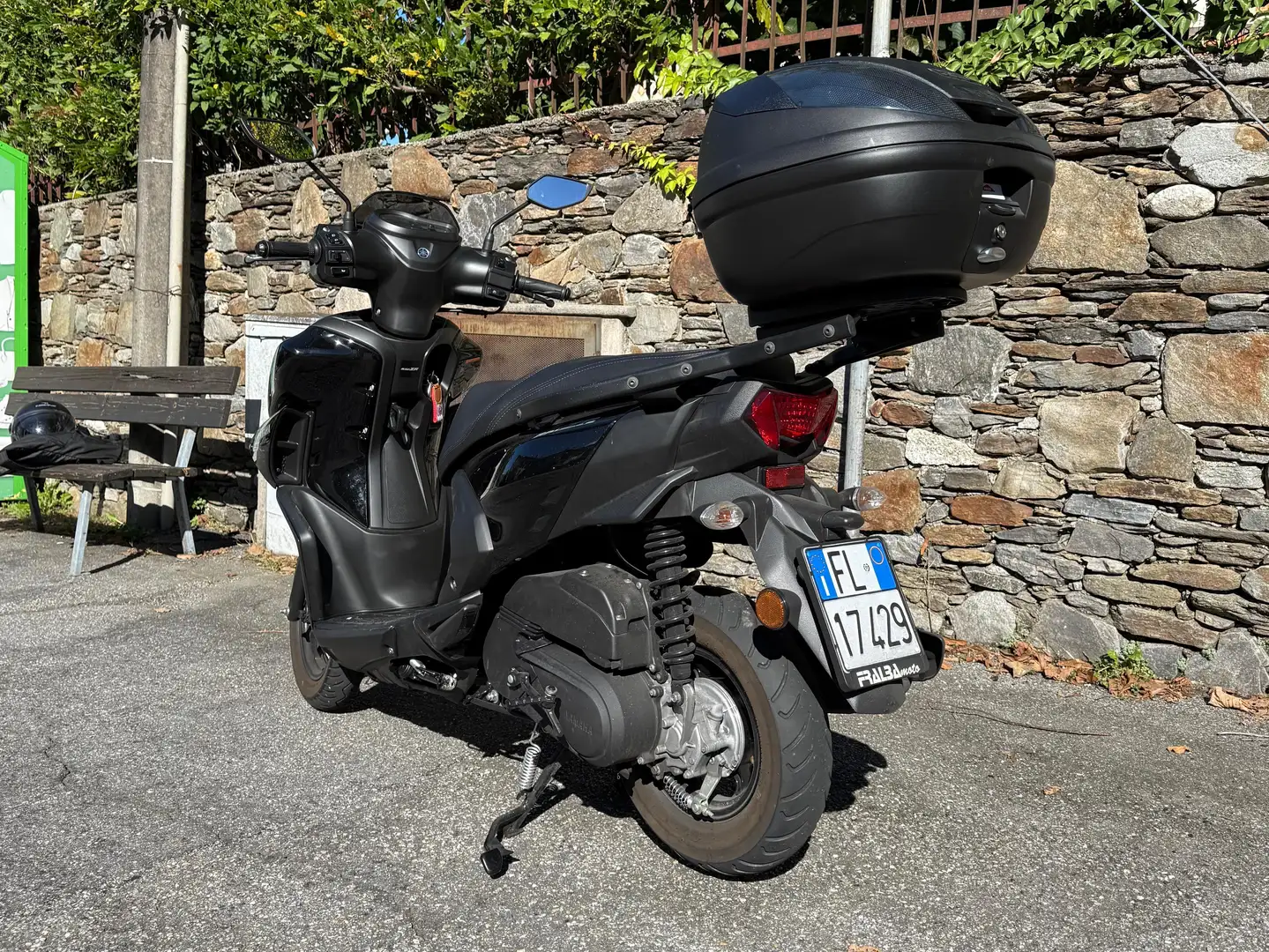 Yamaha RayZR - 1