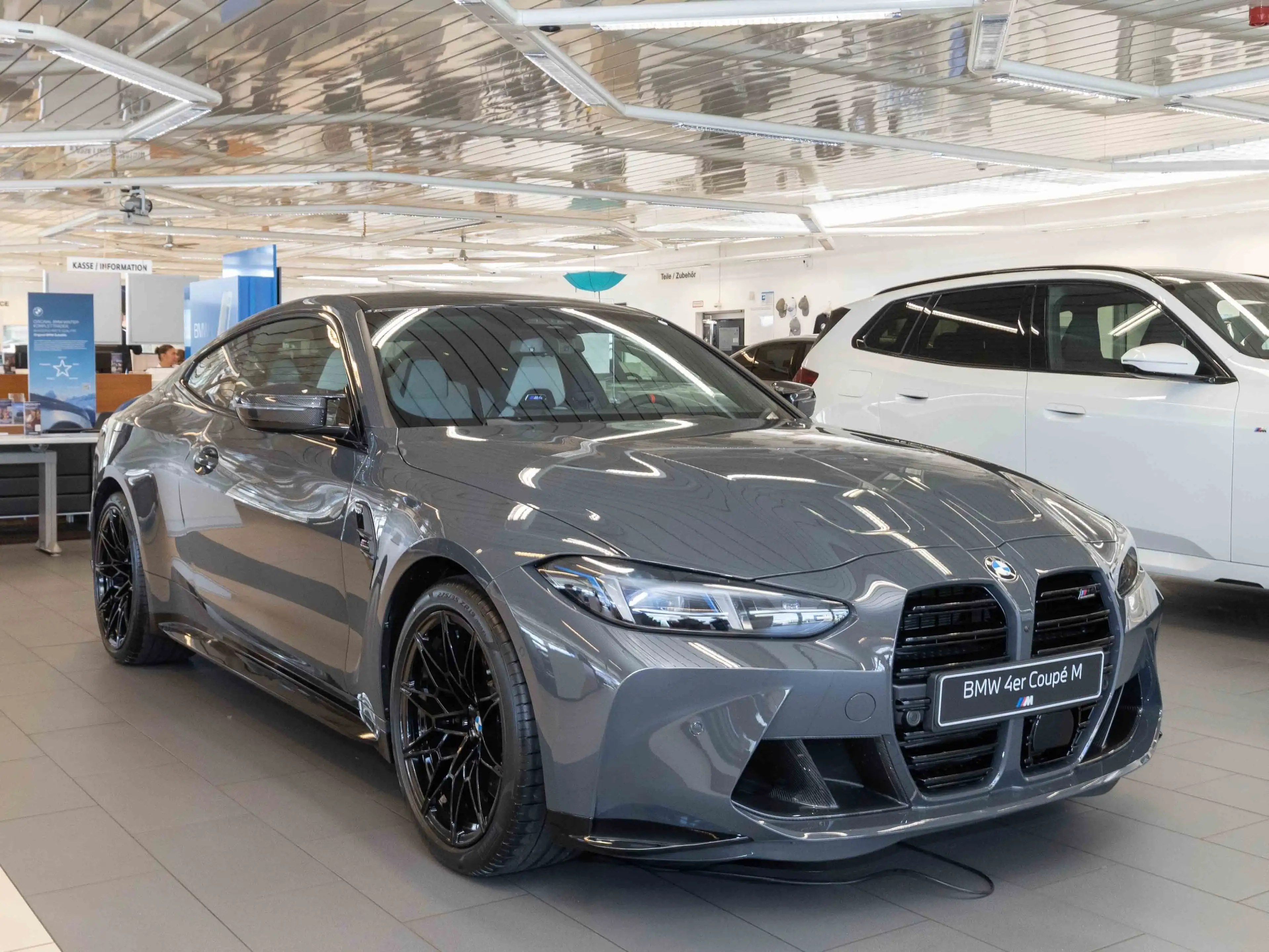 BMW M4 Competition LEVERKUSEN — photo 3