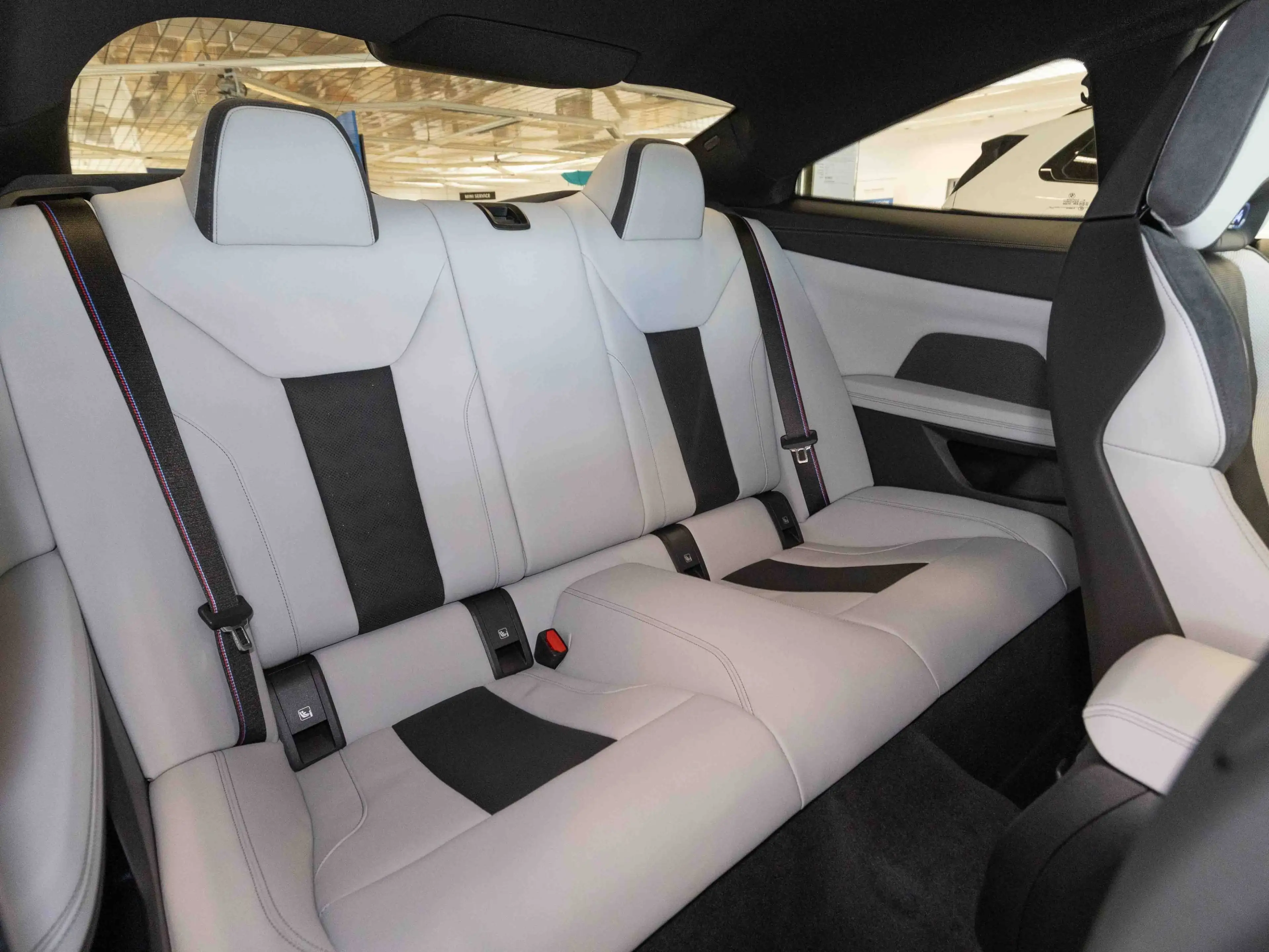 BMW M4 Competition LEVERKUSEN — photo 13