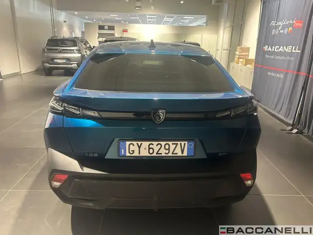 Peugeot 408 view 3