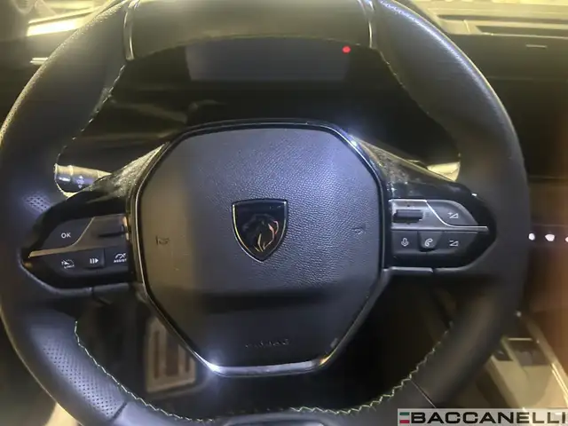 Peugeot 408 view 12