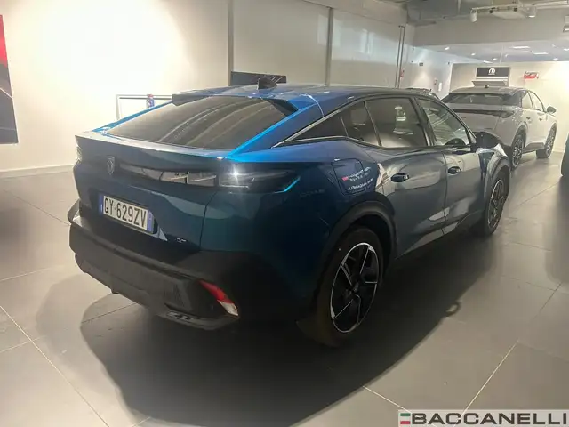 Peugeot 408 view 4