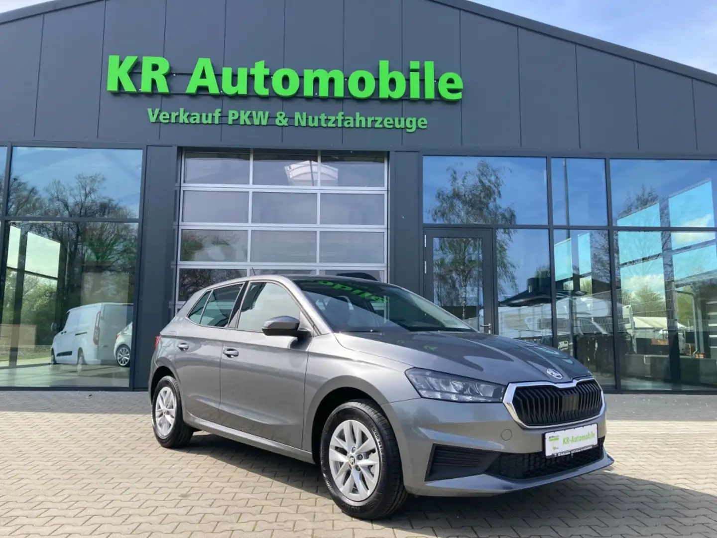 Skoda Fabia Ambition - DSG - TZ aus 01.2024 Grau - 1