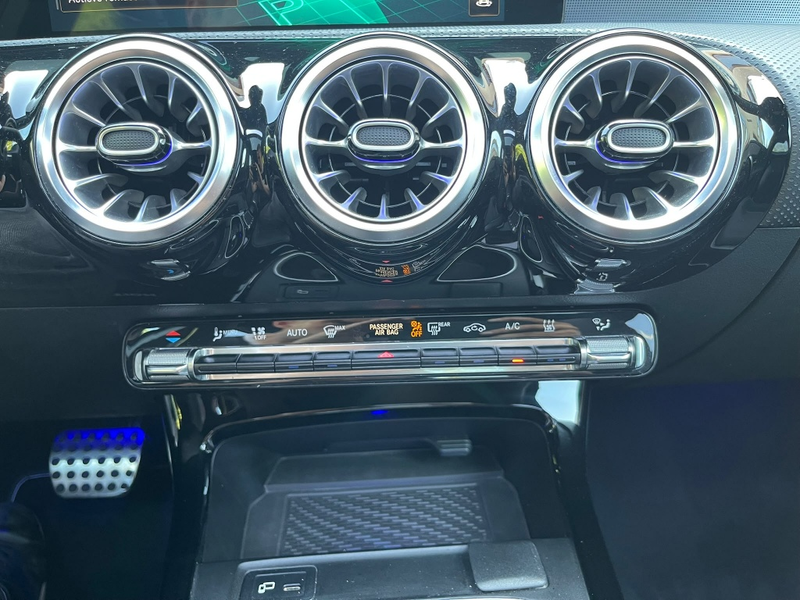 Mercedes-Benz A 250 e Amg Panoramadak Burmester Camera — photo 29