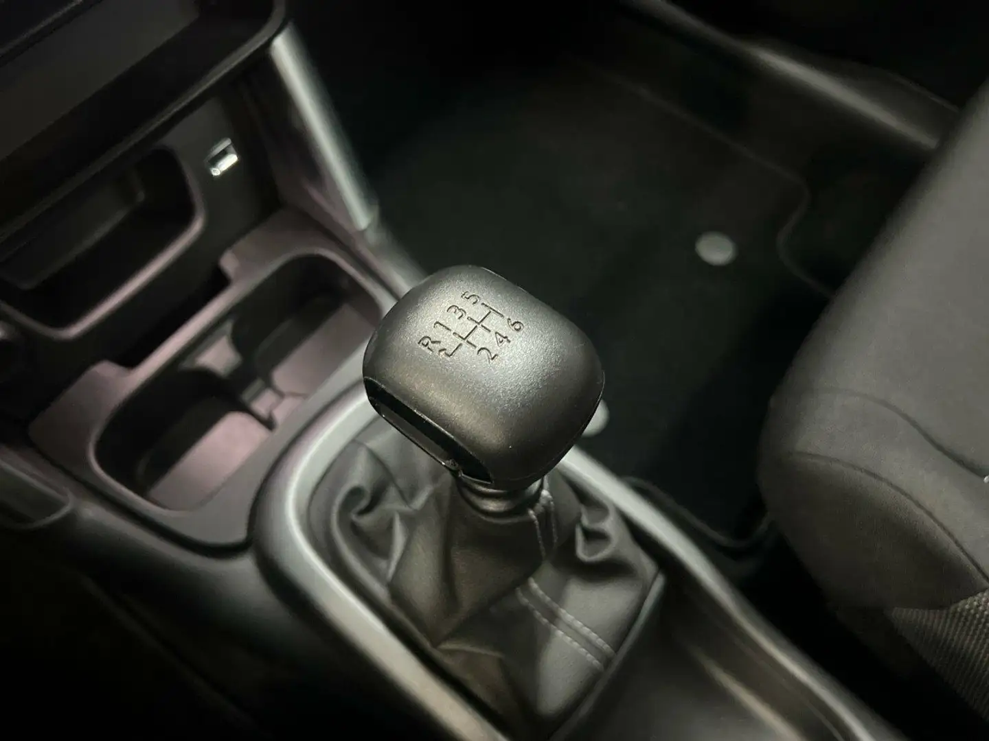 Citroen C3 Aircross Puretech S&S Feel 110 Gris - 2
