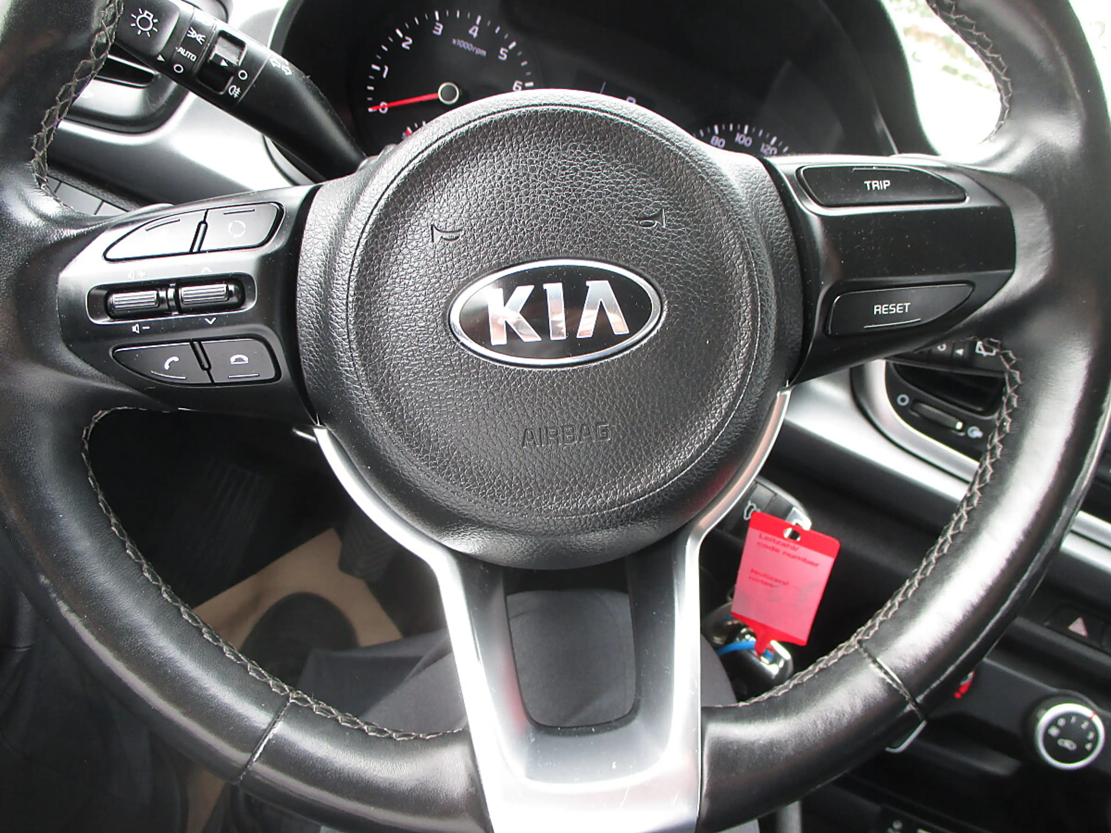 Kia Rio 1,25 MPI Titan ISG — photo 8