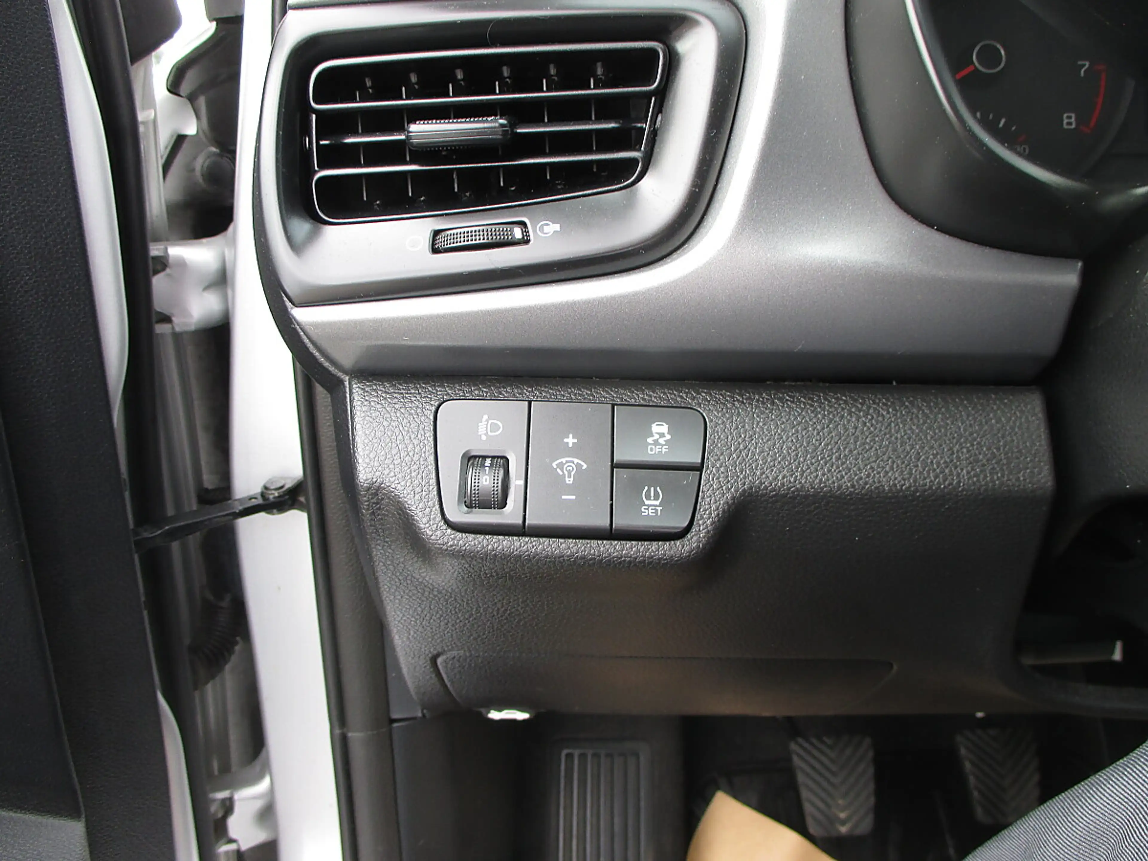 Kia Rio 1,25 MPI Titan ISG — photo 4