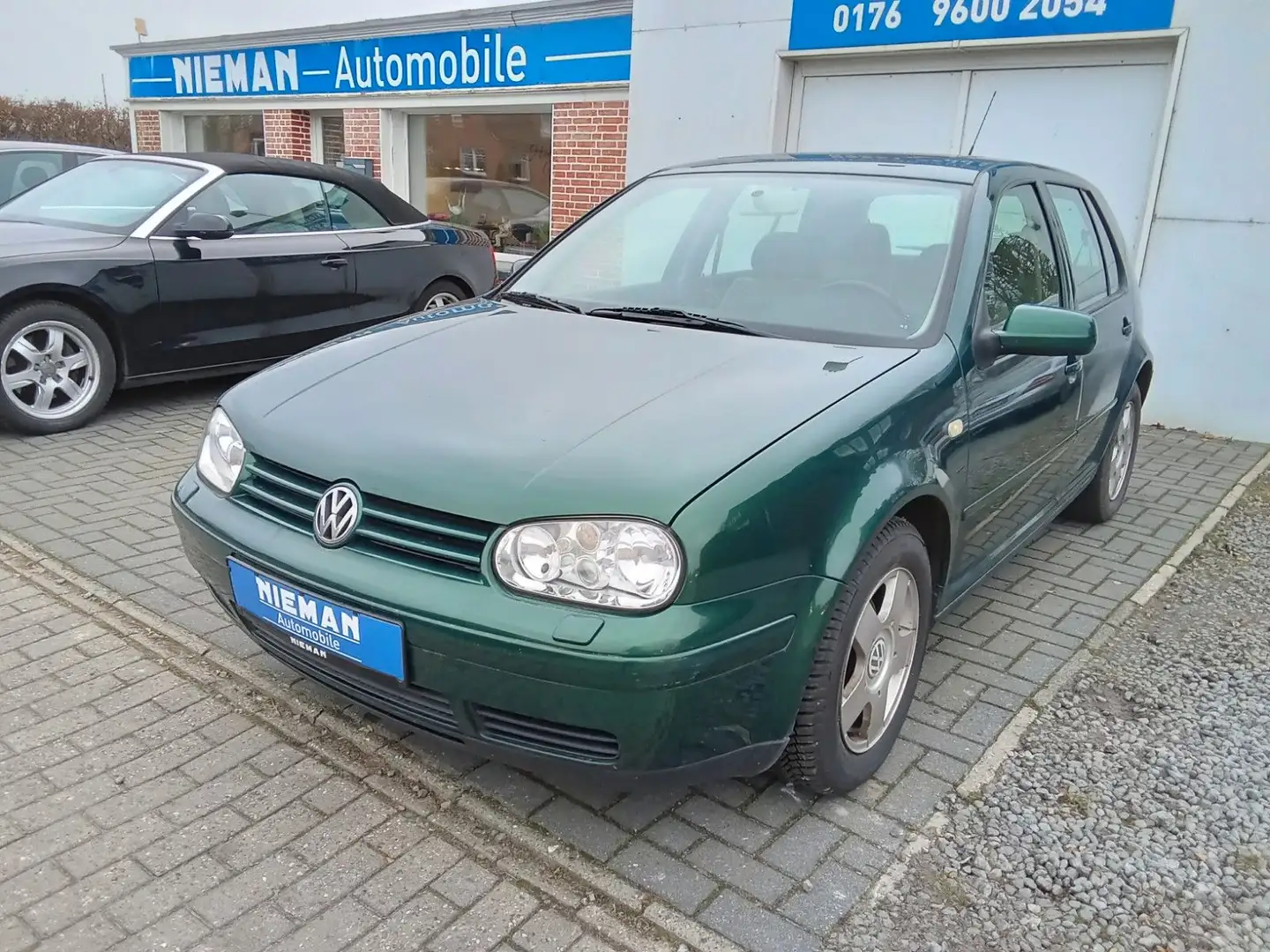 Volkswagen Golf 1.6, TÜV NEU, 1JAHR GEWÄHRLEISTUNG Grün - 1