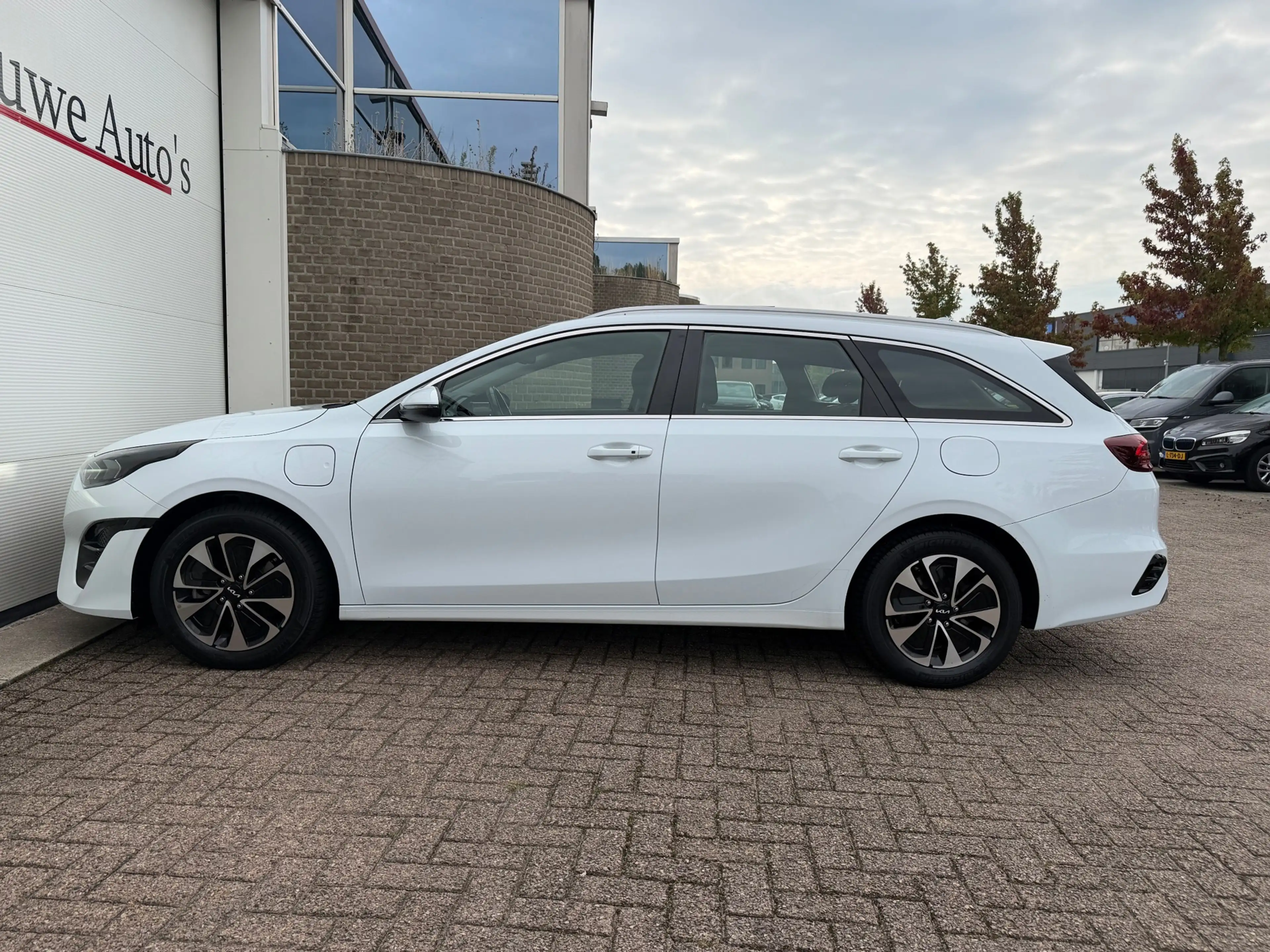 Kia Ceed SW / cee'd SW Sportswagon 1.6 GDI PHEV DynamicLine|1e eig|Keyles — photo 17