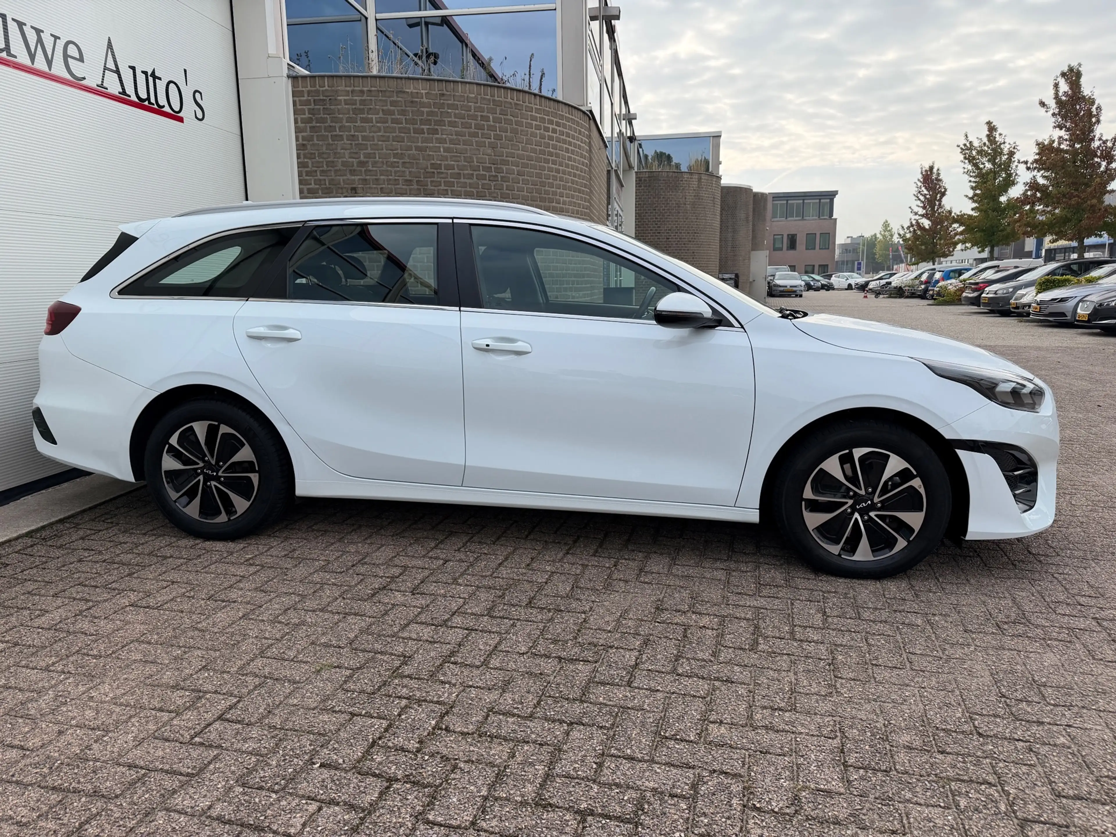 Kia Ceed SW / cee'd SW Sportswagon 1.6 GDI PHEV DynamicLine|1e eig|Keyles — photo 6
