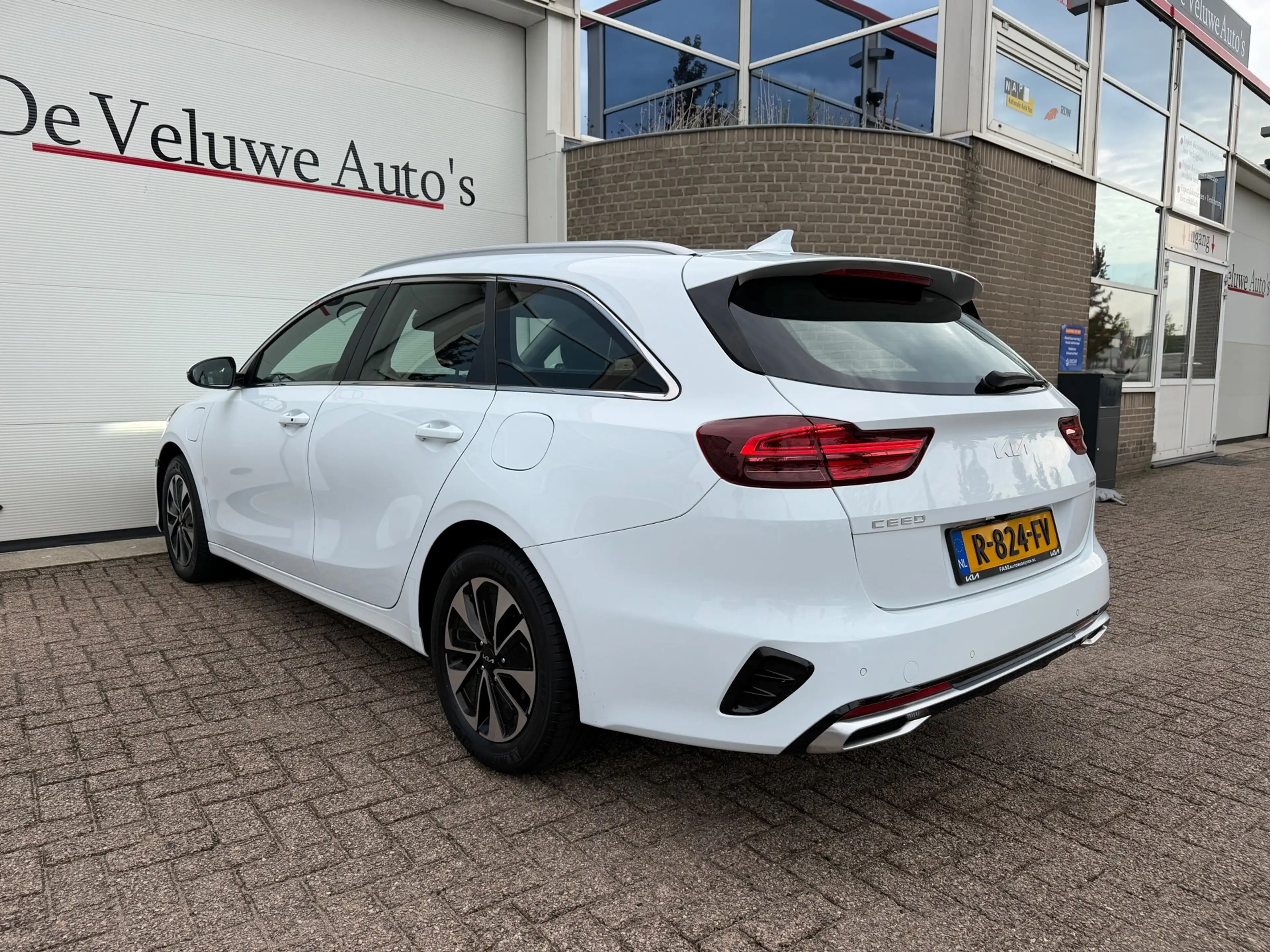 Kia Ceed SW / cee'd SW Sportswagon 1.6 GDI PHEV DynamicLine|1e eig|Keyles — photo 20