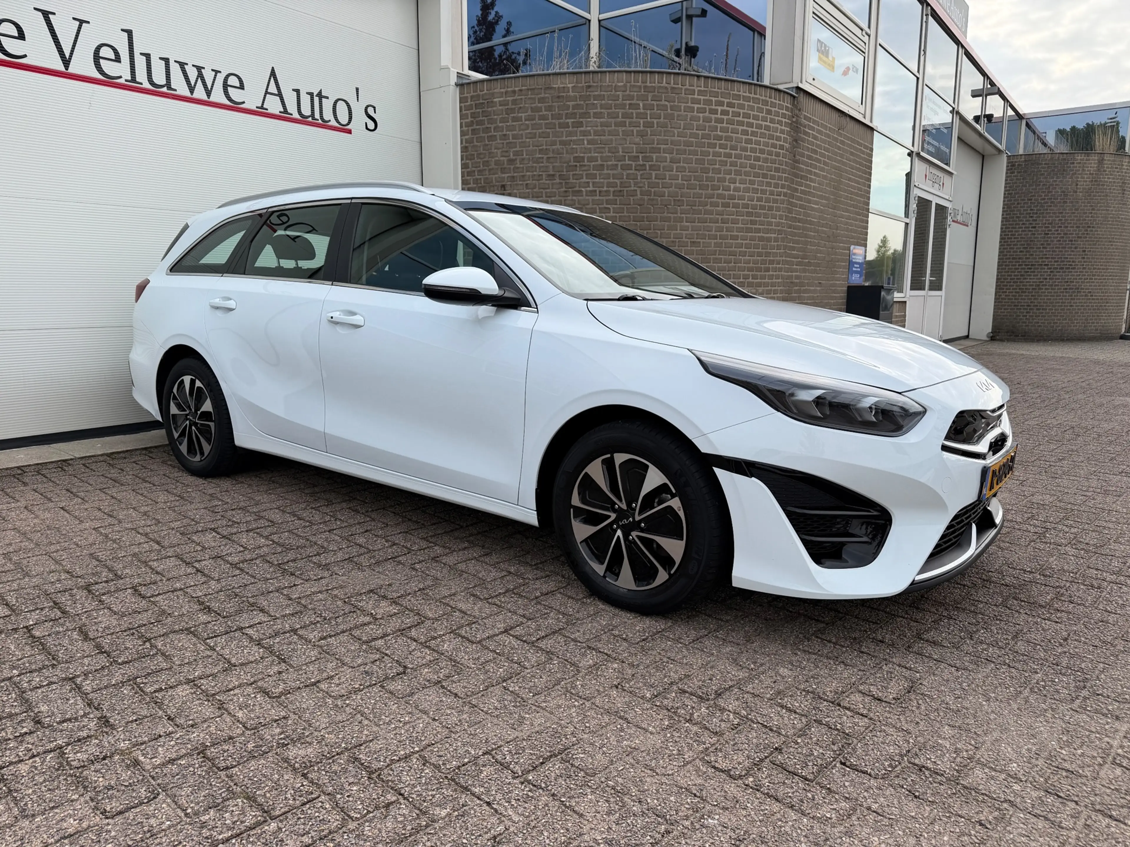 Kia Ceed SW / cee'd SW Sportswagon 1.6 GDI PHEV DynamicLine|1e eig|Keyles — photo 8