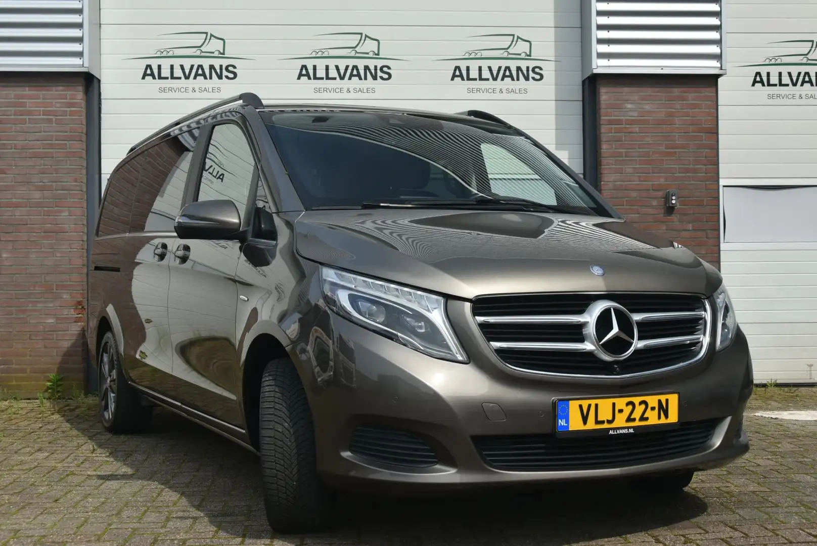 Mercedes-Benz V 250 250d 4-MATIC Lang DC Avantgarde Gris - 2