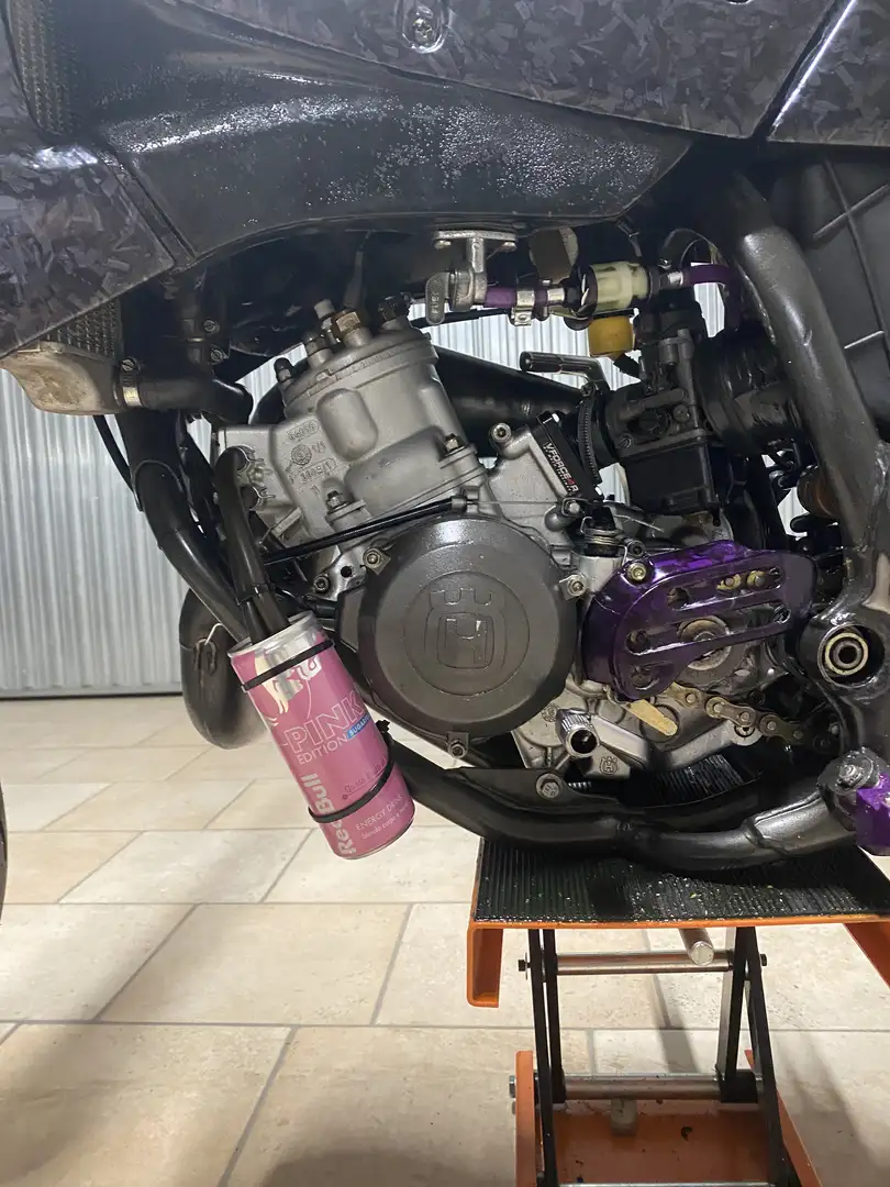 Husqvarna WRE 125 Negro - 2