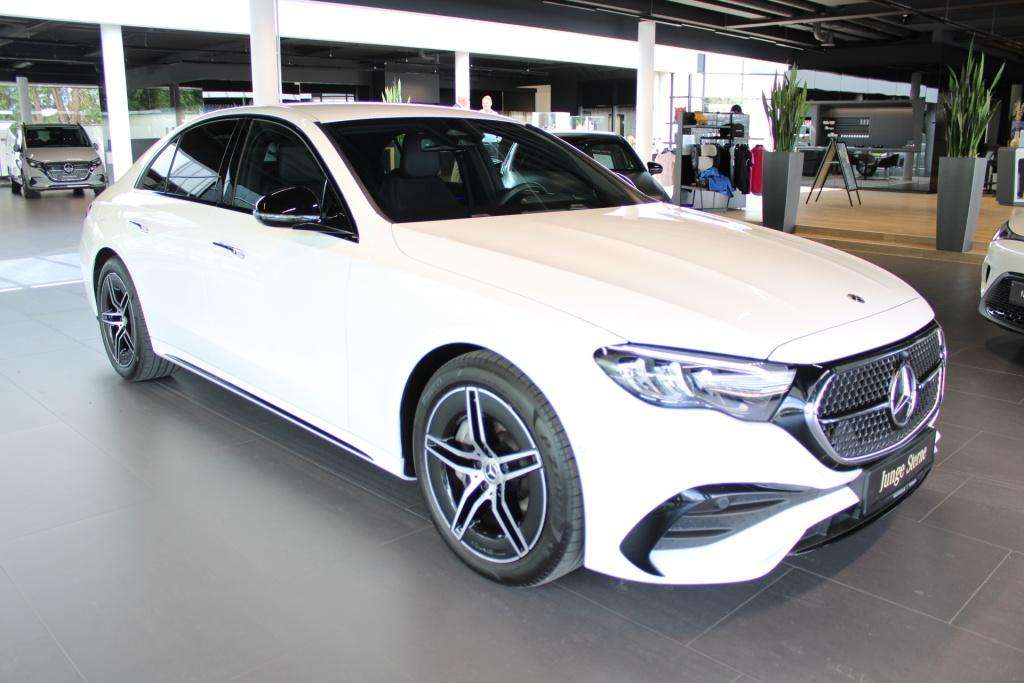 Mercedes-Benz E 200