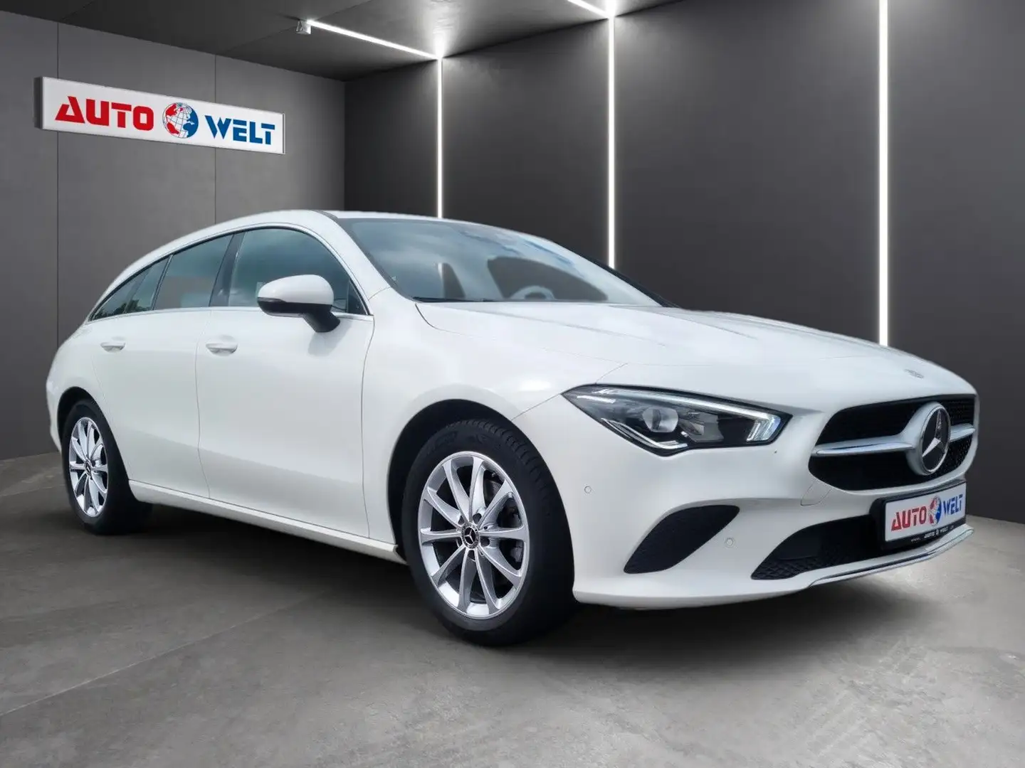 Mercedes-Benz CLA 200 Auto. LED Teil-Leder Apps Navi Climatic bijela - 2