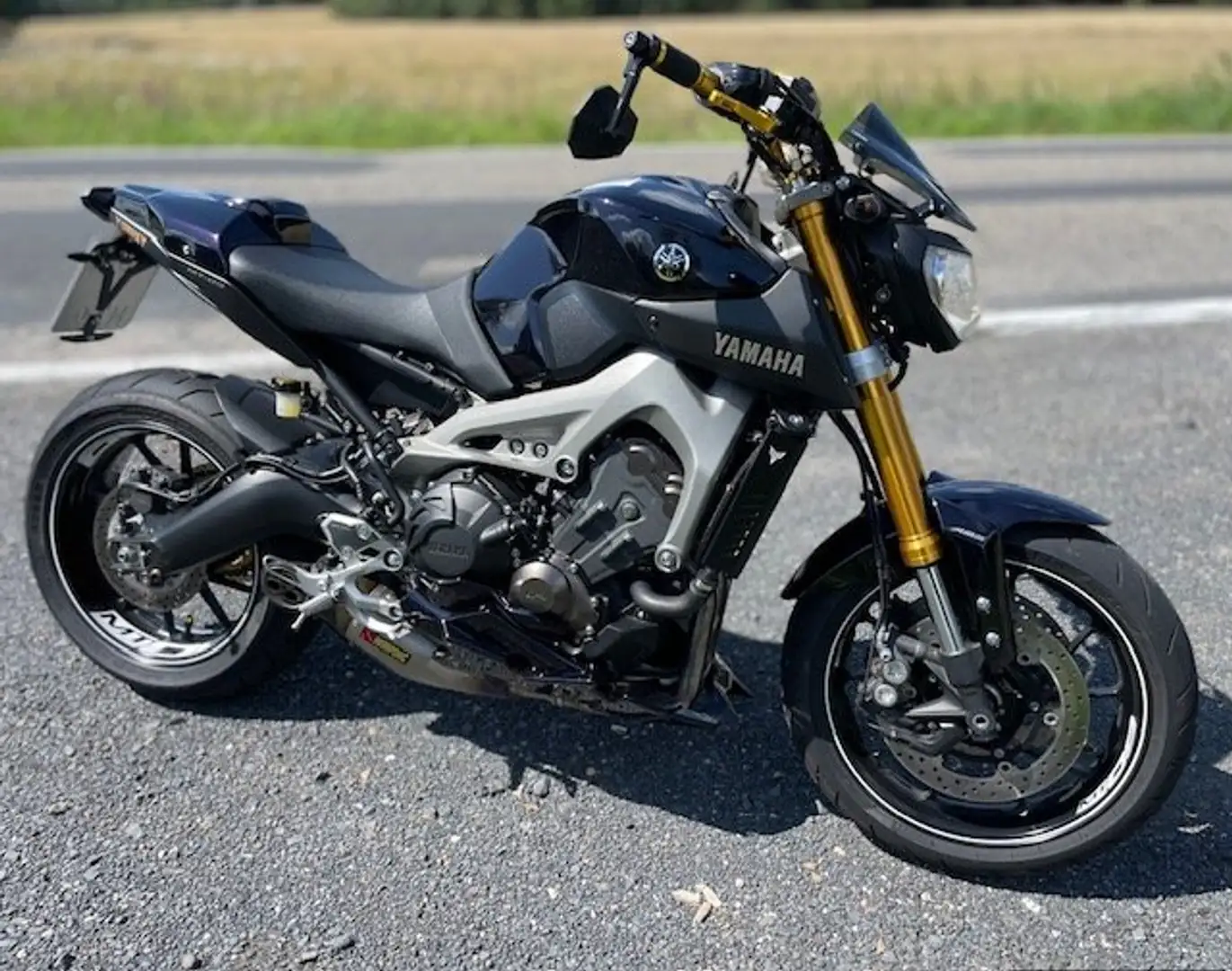 Yamaha MT-09 Reh-Racing Umbau / Einzelstück / TOP Zustand Violett - 1