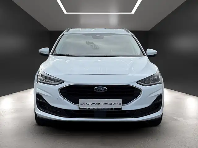 Ford Focus view 8