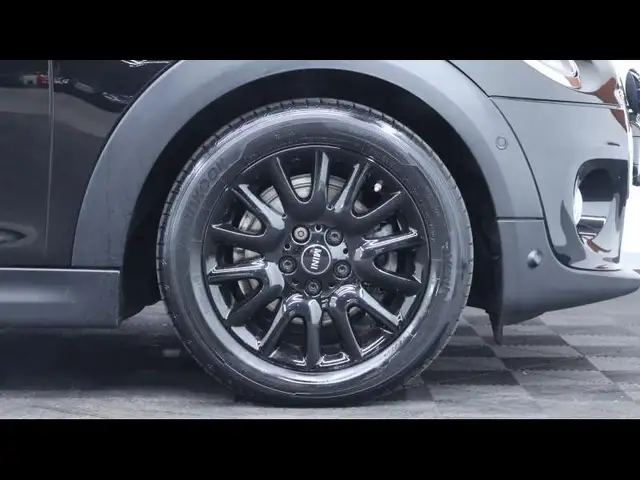 Mini Cooper Cooper view 5