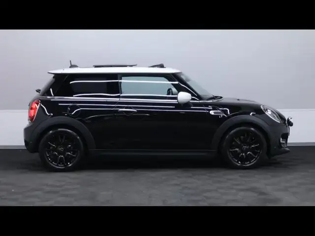 Mini Cooper Cooper view 4