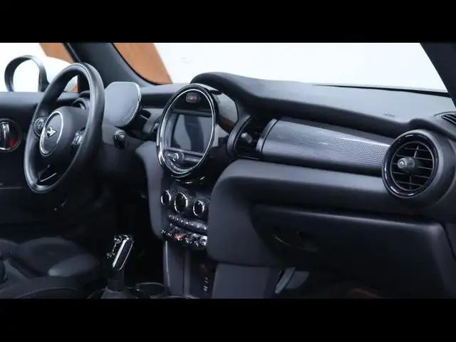 Mini Cooper Cooper view 12