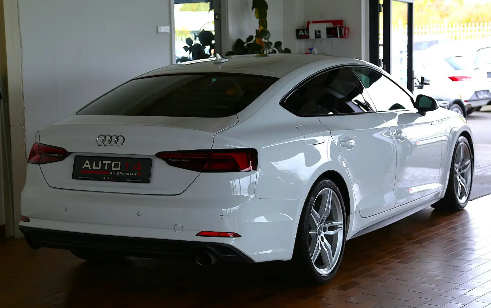 Audi A5 Sportback S-Line Black Edition Virtual Matrix Weiß - 2