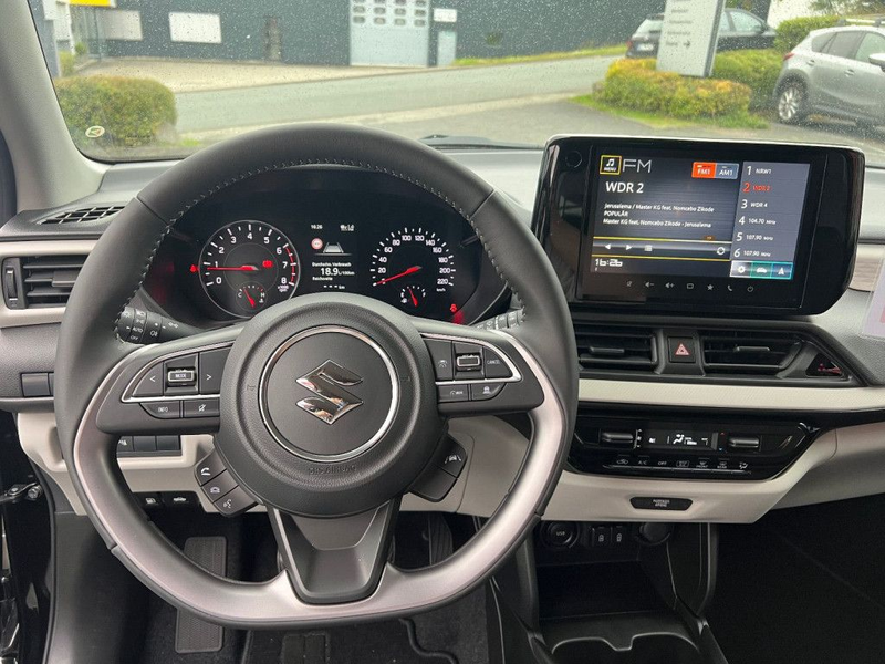 Suzuki Swift 1.2 DUALJET HYBRID Comfort NEUES MODELL — photo 11