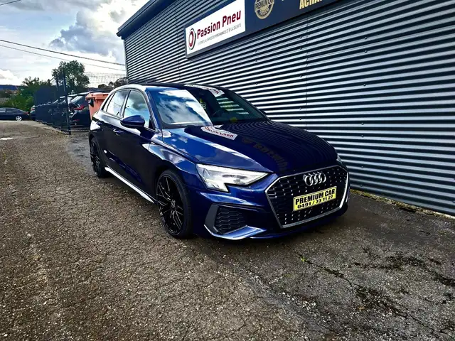 Audi A3 view 4