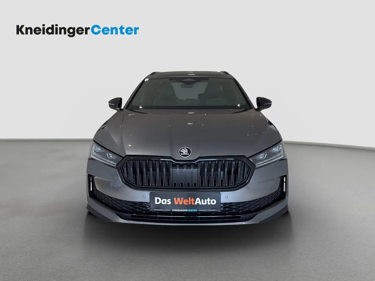 Skoda Superb Sportline iV TSI DSG Grau - 2