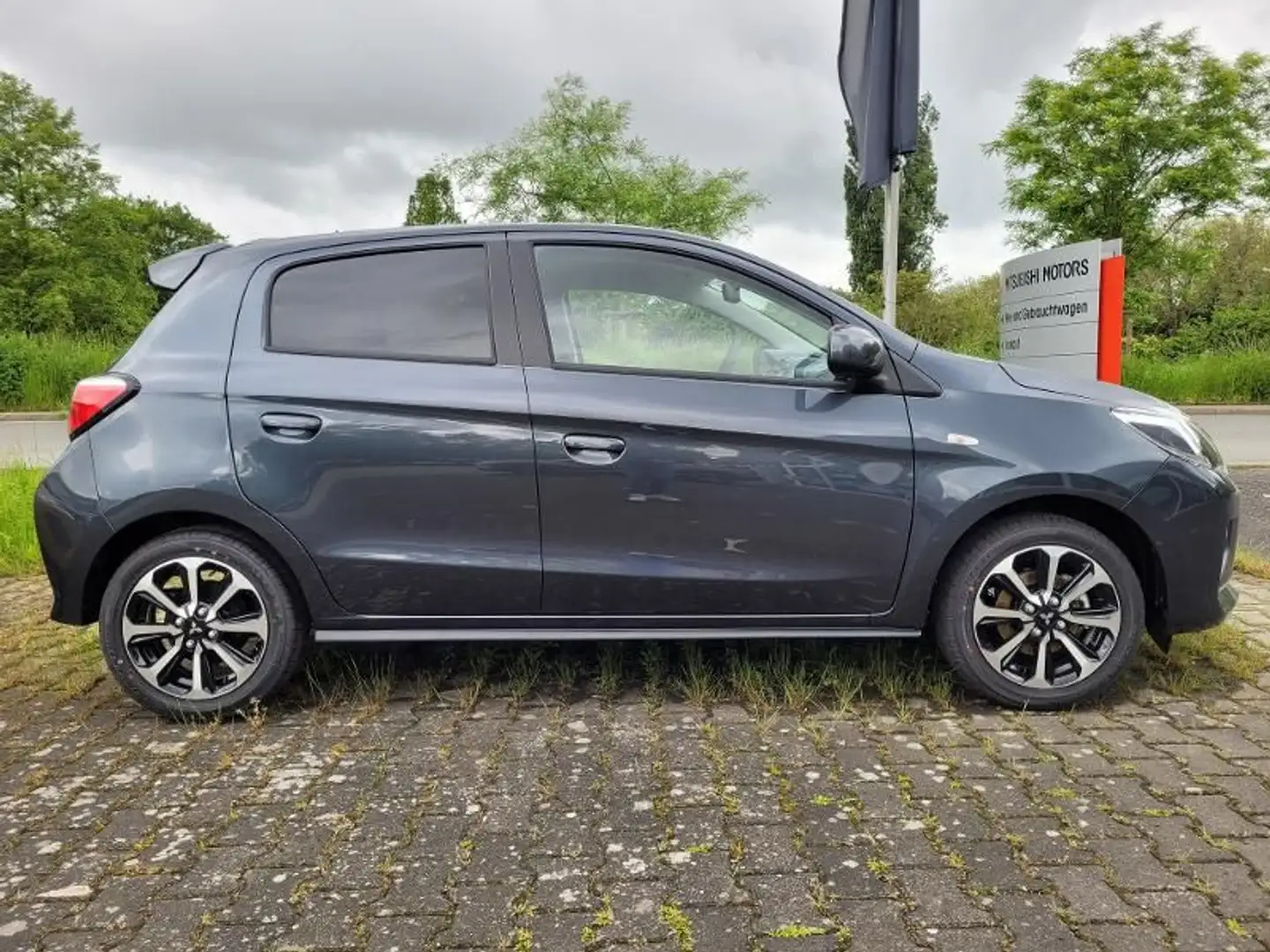 Mitsubishi Space Star Select+ 1.2 *Kamera*5J.Garantie* Grijs - 2