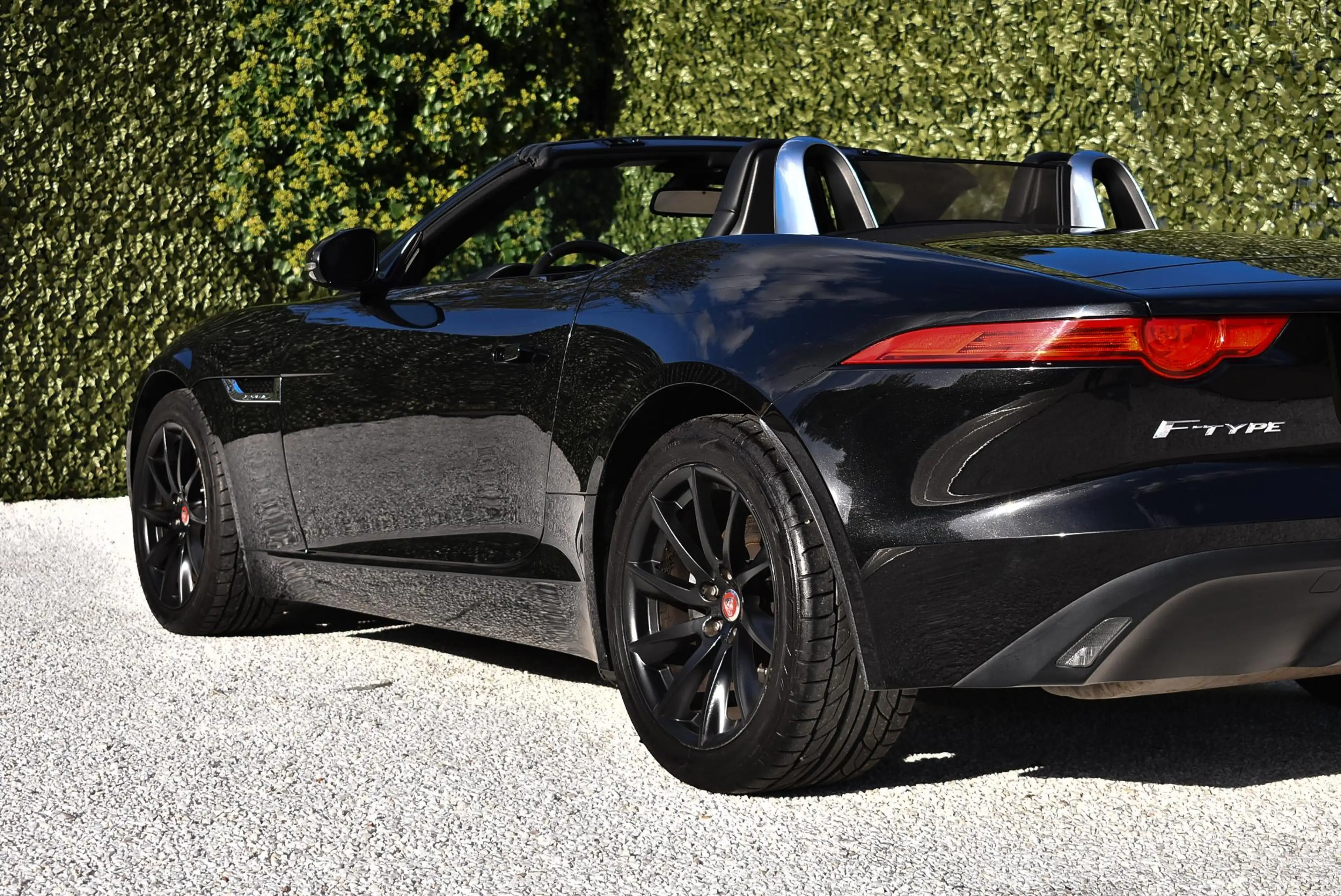 Jaguar F-Type 3.0 V6 Convertible — photo 10