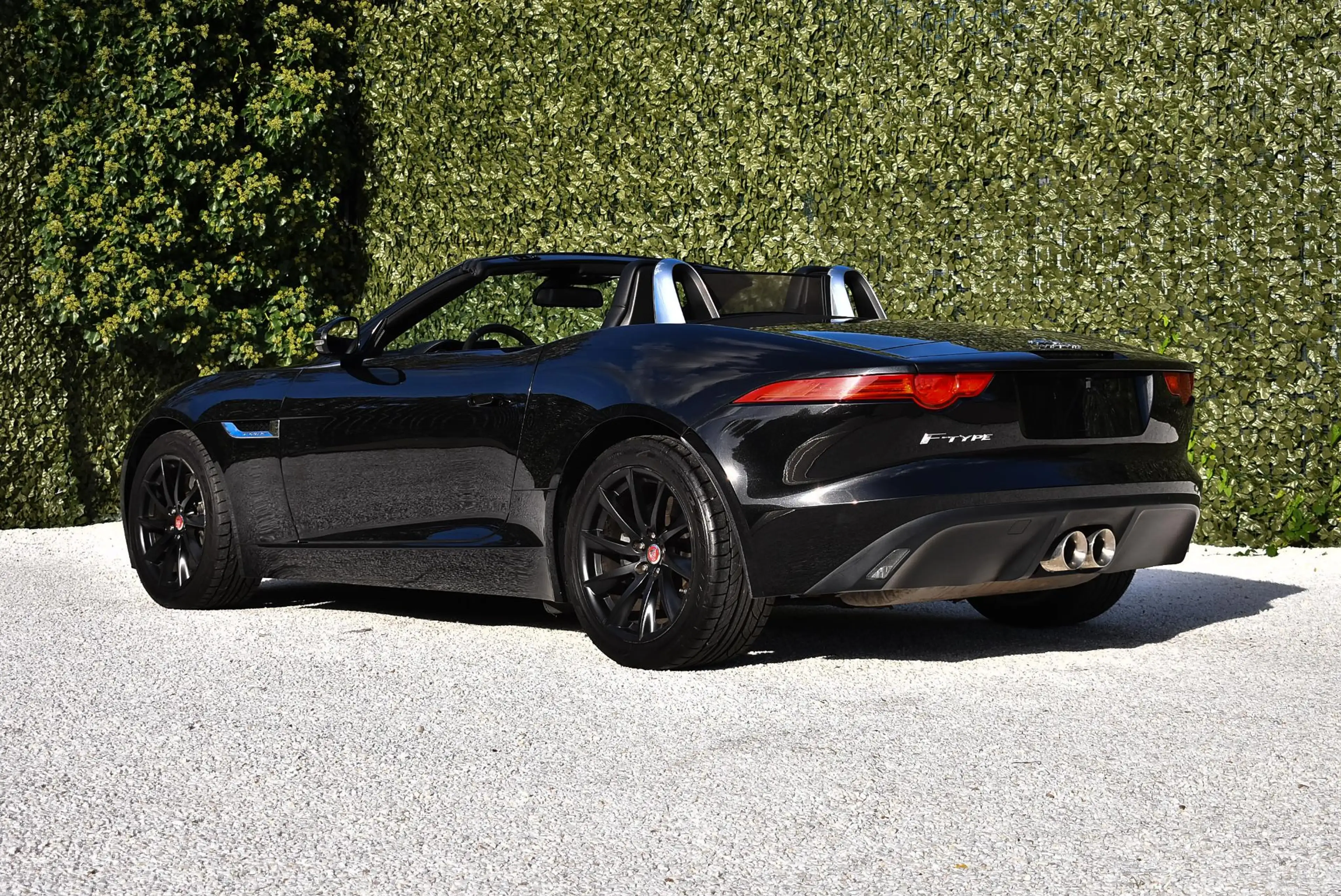 Jaguar F-Type 3.0 V6 Convertible — photo 8