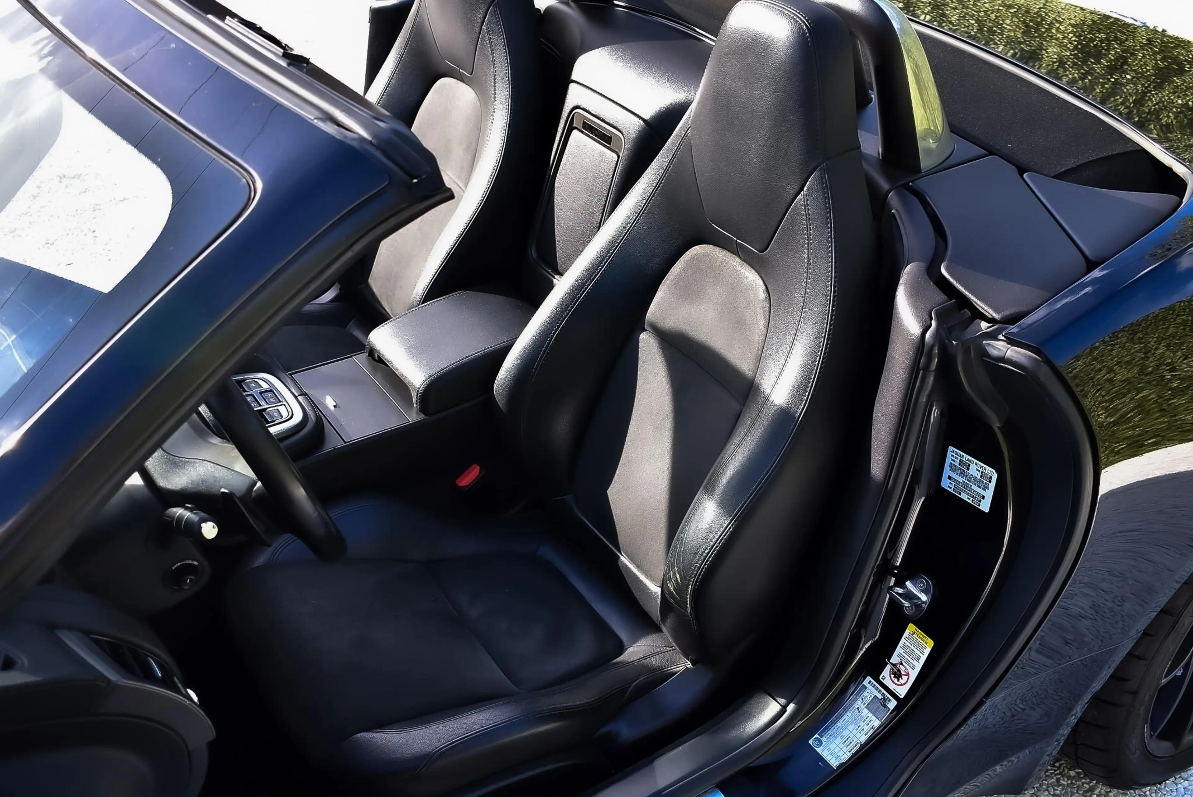 Jaguar F-Type 3.0 V6 Convertible — photo 14