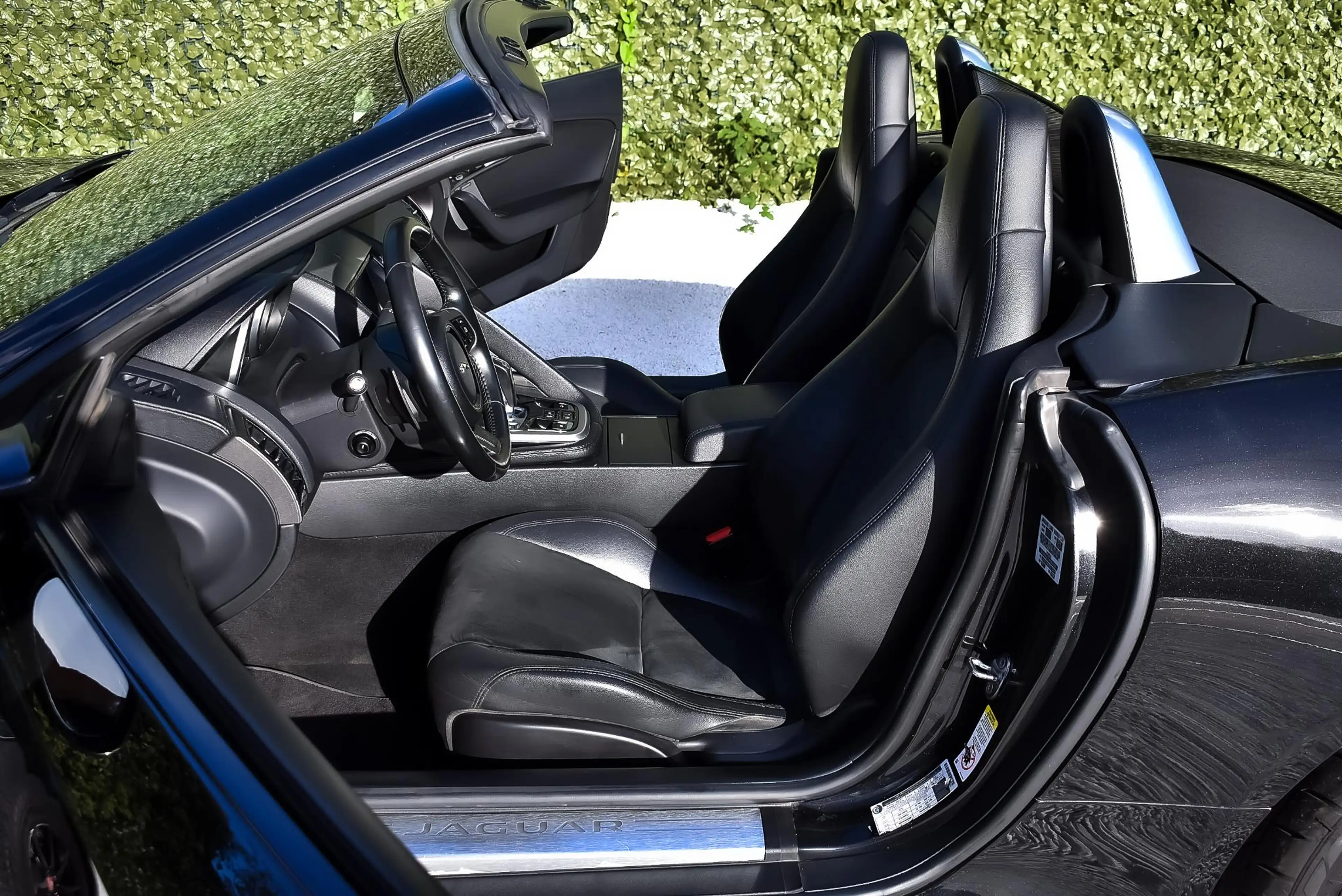 Jaguar F-Type 3.0 V6 Convertible — photo 13