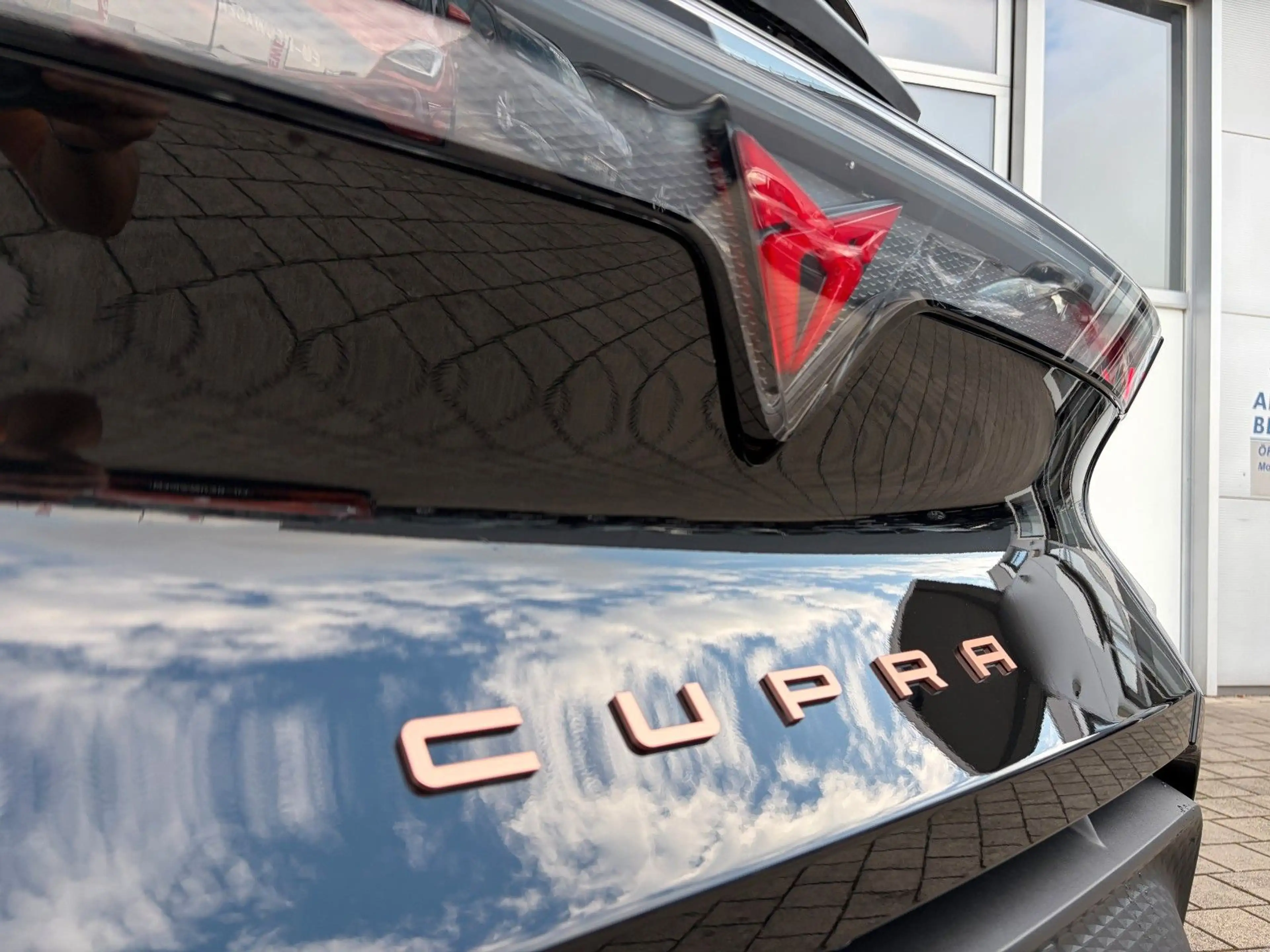 CUPRA Raval ENDURANCE 52KWH EDGE SCHALENSI 5J GARANTIE — photo 13