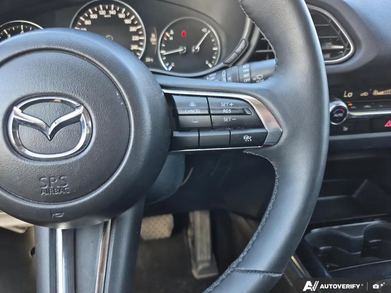 Mazda CX-30 снимка Mazda CX-30