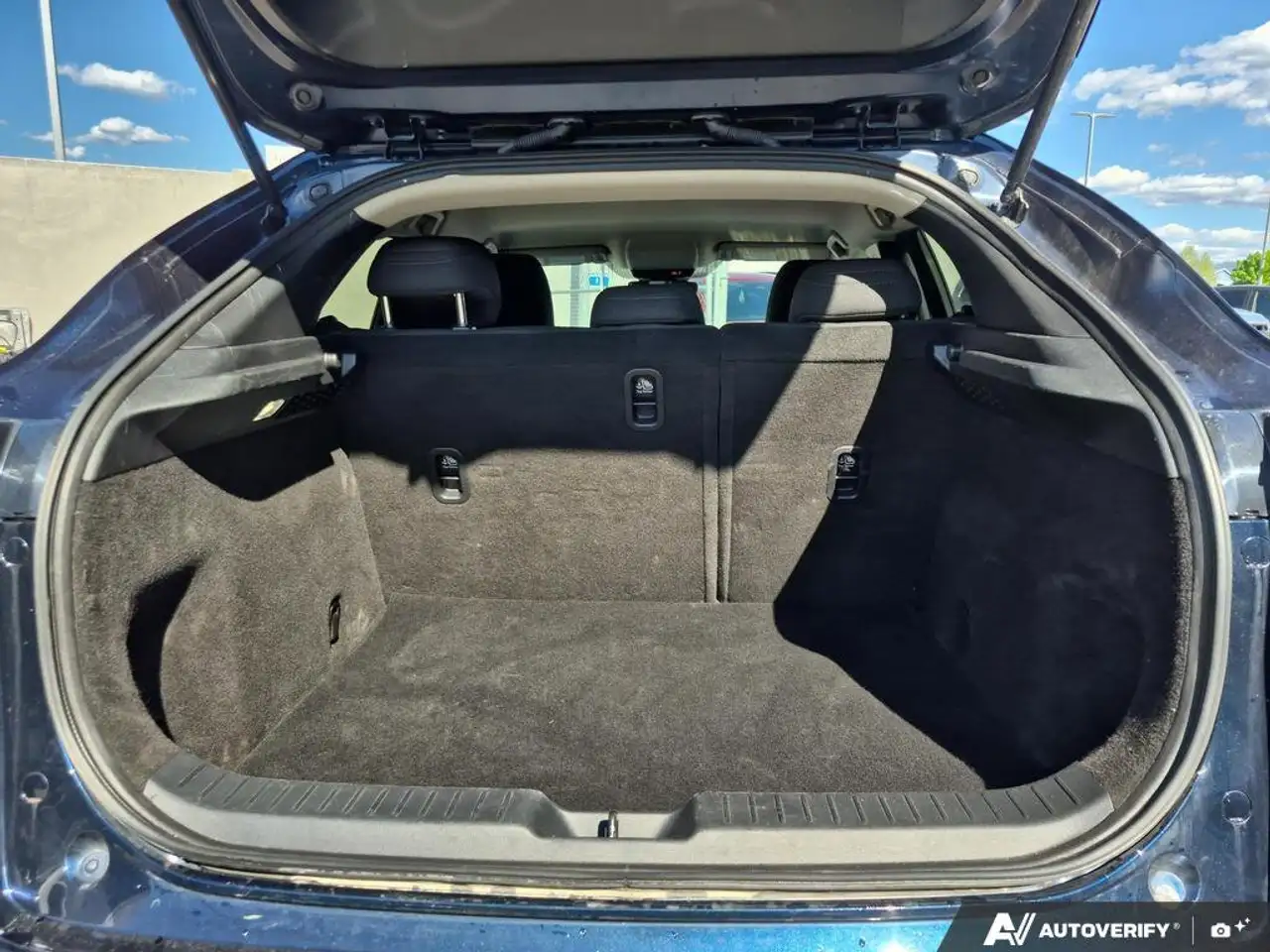 Mazda CX-30 снимка Mazda CX-30