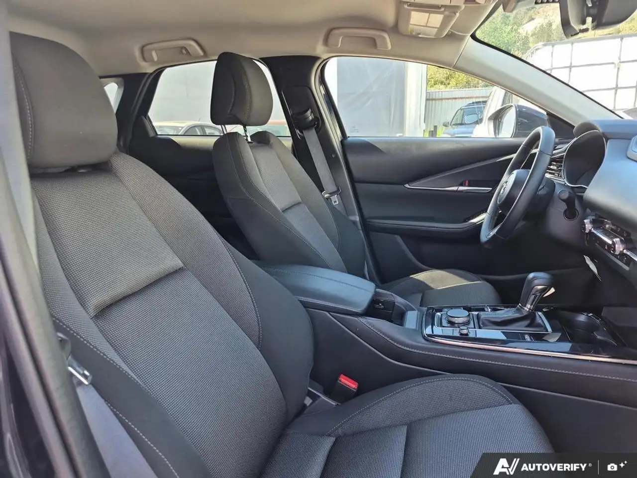 Mazda CX-30 снимка Mazda CX-30