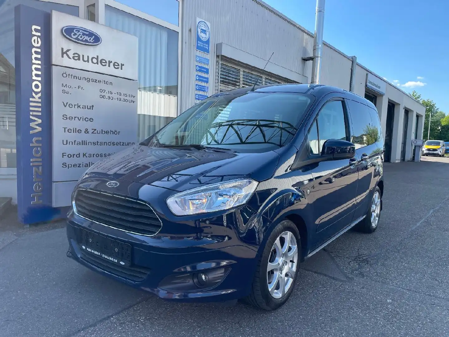 Ford Tourneo Courier Trend Azul - 1